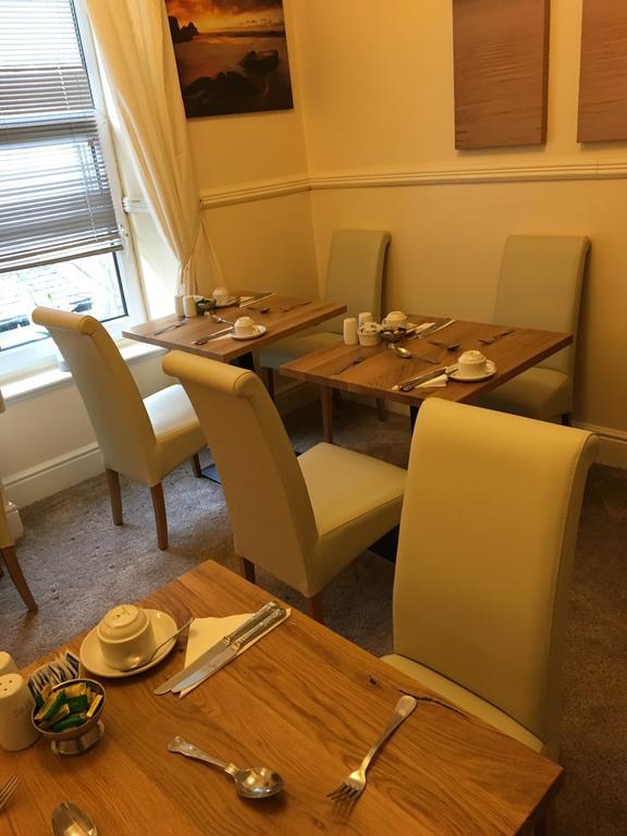 ホテル Cubbon House ダグラス エクステリア 写真
